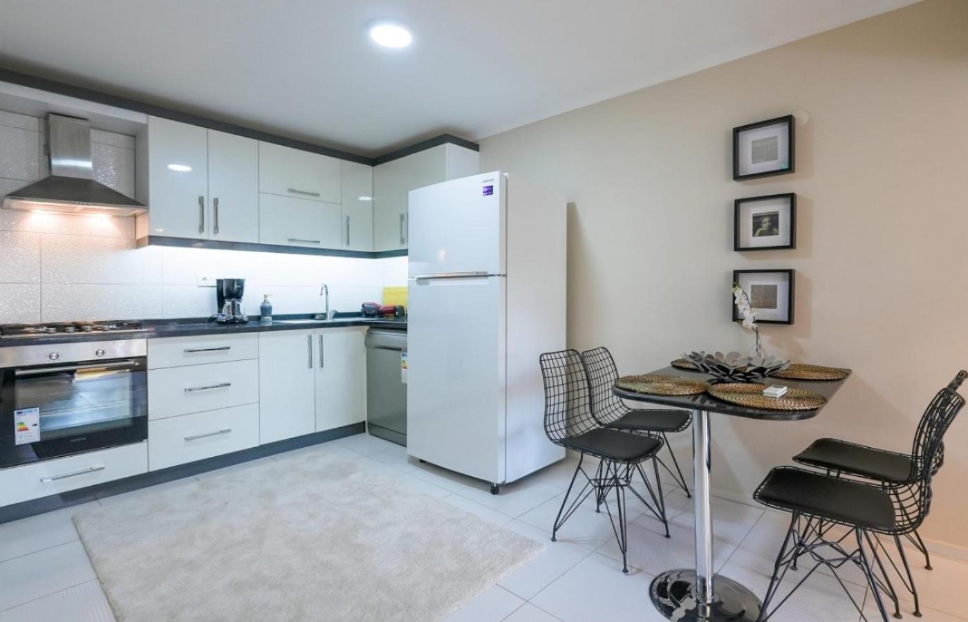 Apartamento Excellent Flat Near Hadrian'S Gate Antalya Exterior foto